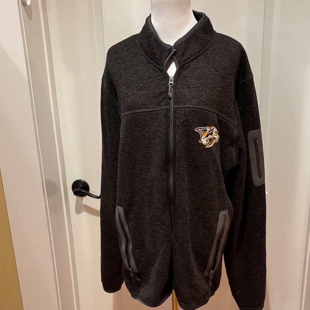 Nashville Predators NHL 1/2 Zip Fleece Jacket Sz L GIII Sports